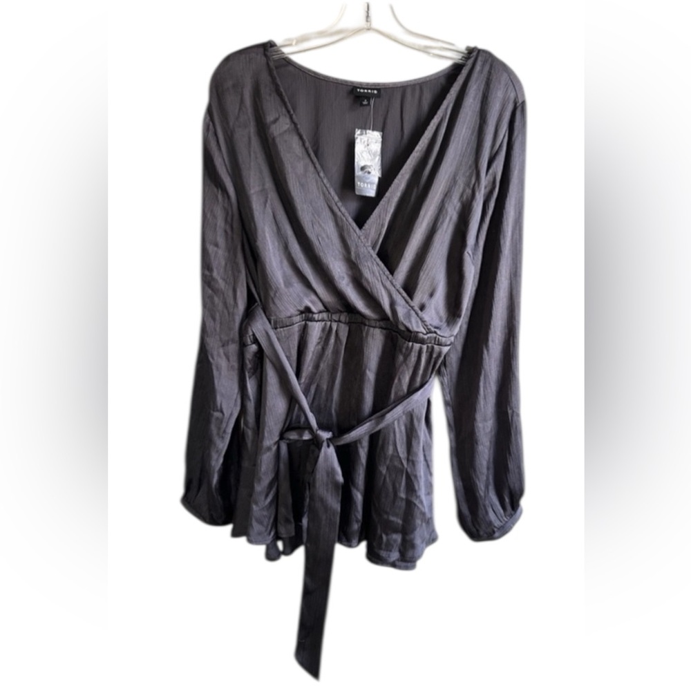 ▶️ Torrid NWT Wrap Blouse Womens 2X Gray Babydoll Tie Waist Flowy Top